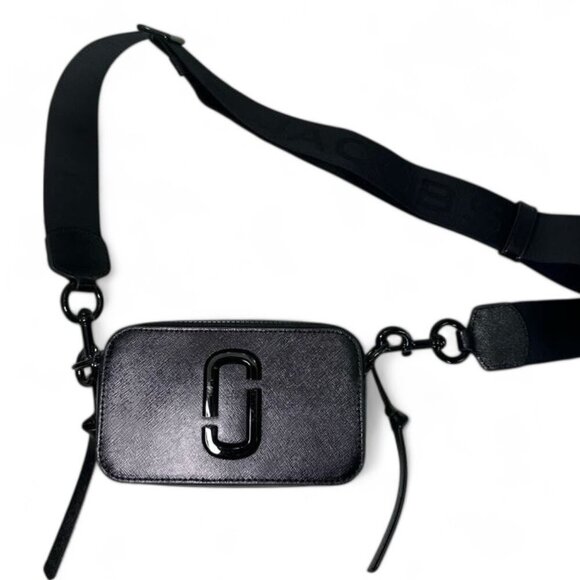 Marc Jacobs Handbags - The Marc Jacobs Black Snapshot Camera Crossbody Bag NWOT